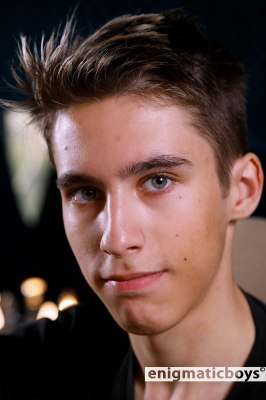 Leuke jongen gezicht close up
